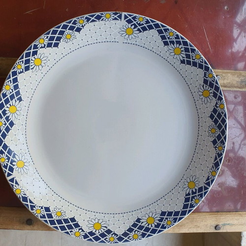 Porcelain platter like new