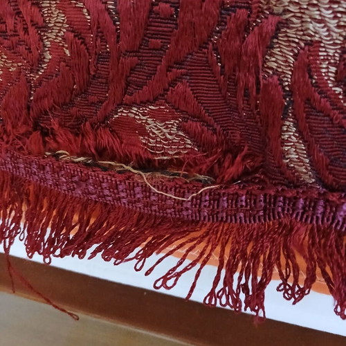 Chenille quilt burgundy with pillowcase, like new