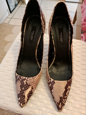 Zara pumps like new, size 36