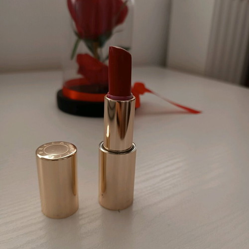 Becca Ultimate Lipstick like new, shade Ruby