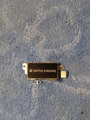 Taptic Engine iPhone 11 Pro Max like new, genuine part