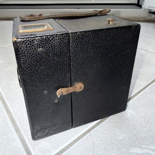Kodak Popular Brownie No. 2 Model F Box Camera used, 620 Film, 1933–1940