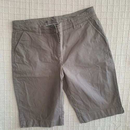 Canda shorts XL, beige and grey