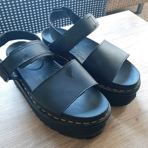 Dr. Martens platform sandals used, leather, black
