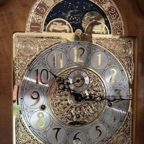 Howard Miller Grandfather Clock Like New, Oak Wood, Silver and Gold Face