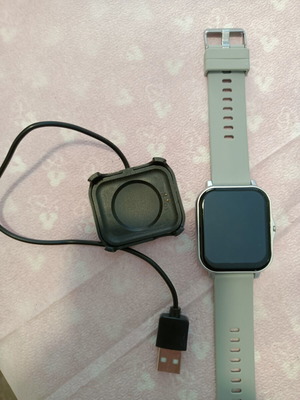 Smartwatch like new with Bluetooth and call answering