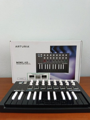 Arturia Minilab mkII midi controller like new