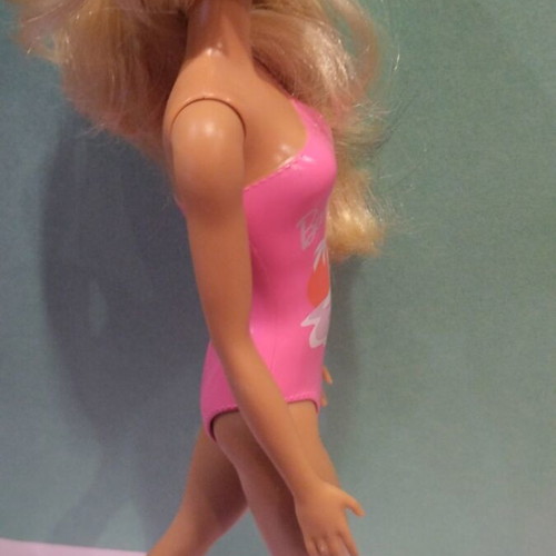 Barbie Swimming Pool Party doll like new