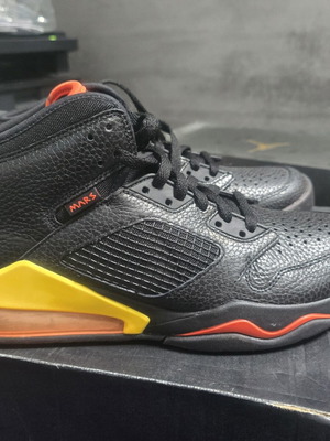 Nike Air Max Jordan Mars 270 sneakers, Miami Heat Citrus Black Team Orange, size 42