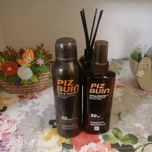 Piz Buin set of 2 products new with sun spray and oil SPF 30