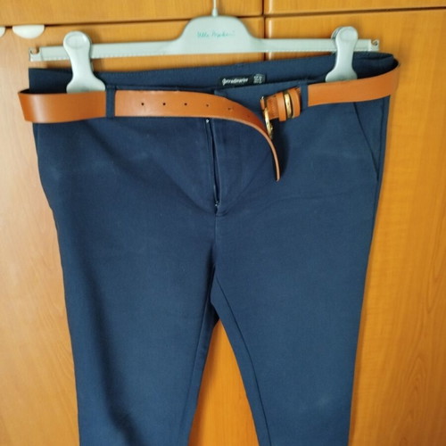 Stradivarius women's viscose pants with belt blue like new, size M