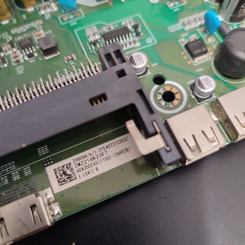 P75-3663SV6.3-A 1L board used from TV with broken panel Kydos