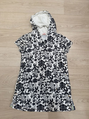 SugarFree dress like new with side button openings black and white
