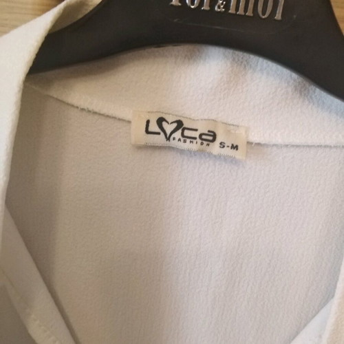 White blouse used short sleeve with ruffle and scarf