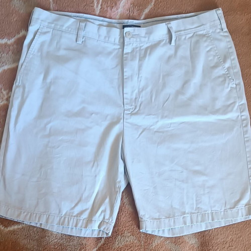 Nautica Bermuda shorts size XL/XXL like new, gray