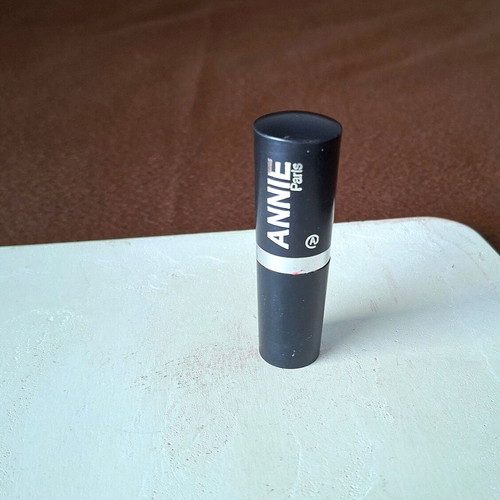 Annie Paris lipstick No 29