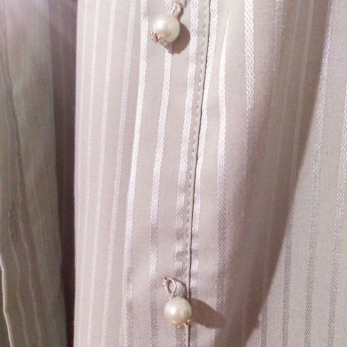 Perform women's shirt gray like new with stripes and pearl buttons