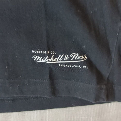 Mitchell & Ness LA Lakers T-shirt like new, size L