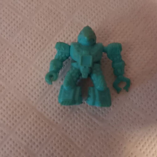 Miniature figures Teratomachoi 1985 used, turquoise color