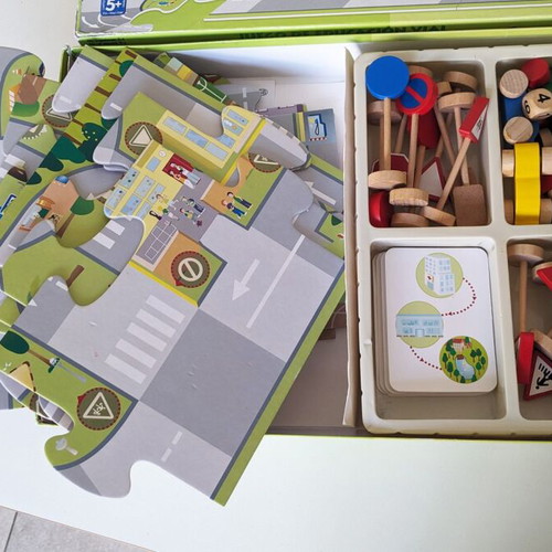 Children's educational board games used, set of 2 pieces