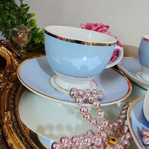 Doulton Bruce Oldfield 2004 porcelain tea cup set with gold trim, 4 pcs