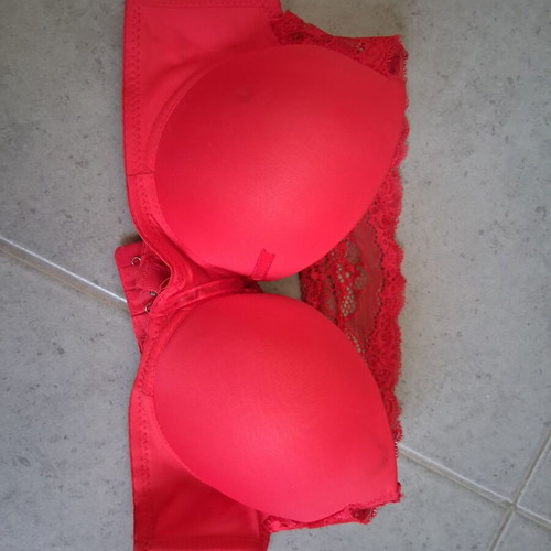 Bra 2 in 1 red, like new