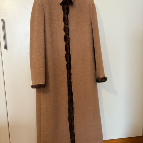 Salviati coat like new with mink fur, size M, beige