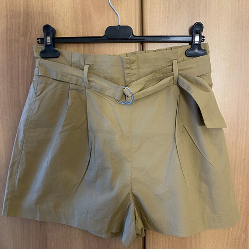 Zara women's shorts new, beige, size M