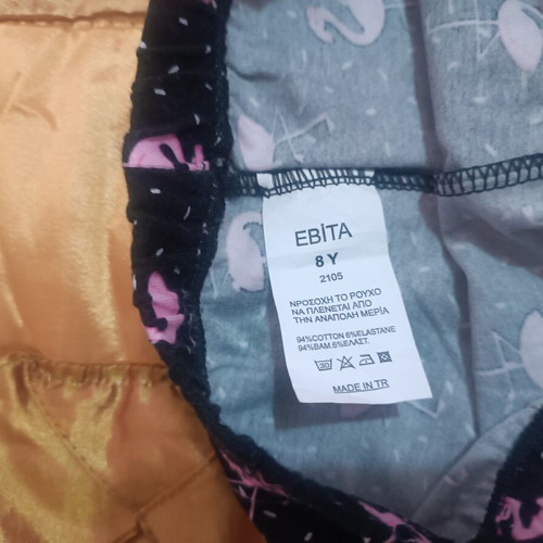 Evita leggings with flamingo print like new, size 8 years