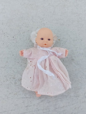 Vintage baby doll used from 1990