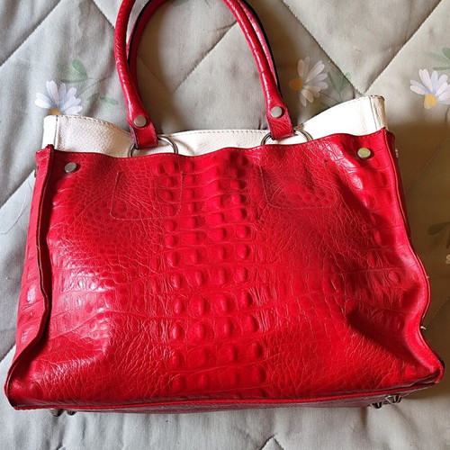Handbag made of genuine leather, like new, red and white croco style