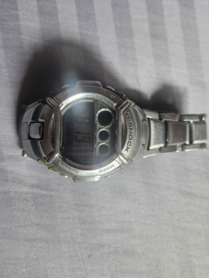 Casio G-Shock G-3100 watch used with metal bracelet