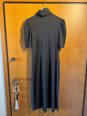 Midi dress Zara like new, gray turtleneck