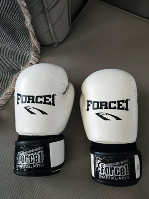 Force 1 Kick Box Gloves used, 10 oz martial arts