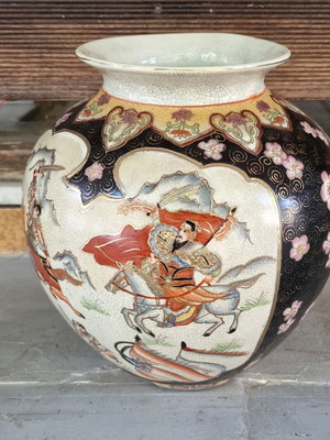 Vintage Satsuma Vase Hand-Painted with Enamel and Gold Like New