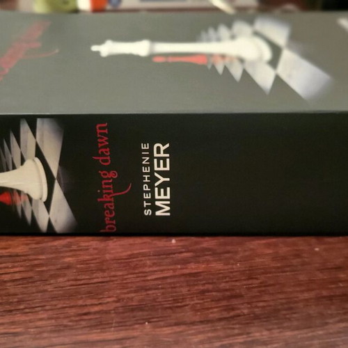 Breaking Dawn book by Stephenie Meyer like new, English