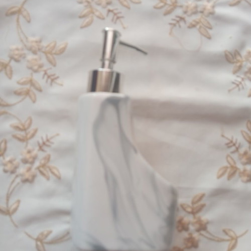 Soap dispenser