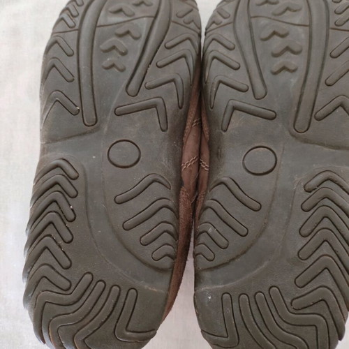 Mens suede shoes like new, brown, size 45 On the Road