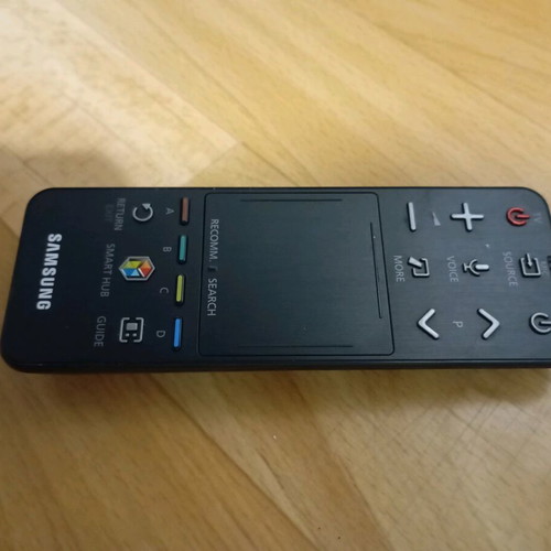 Samsung TV remote used, in good working condition