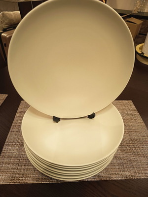 Set of 9 softstone ceramic plates 27cm, matte pastel mint
