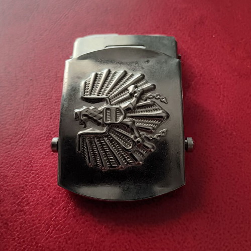 Collectible metal military belt buckle like new