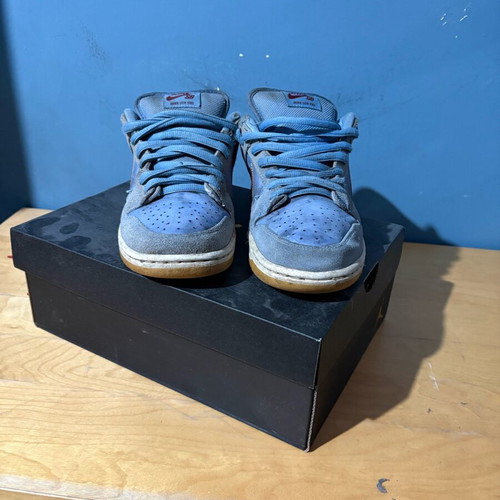 Nike Dunk SB Low used, size 42, blue and red