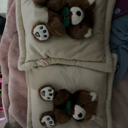 ArGooDaki collectible pillow new from goody’s