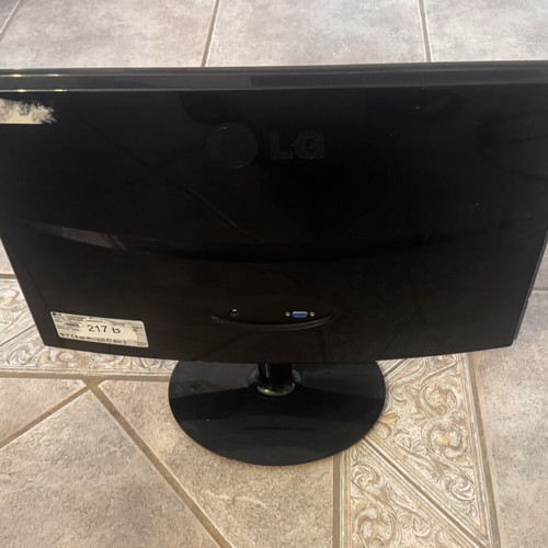 LG Flatron E2240S-PN PC monitor used with minor frame damage