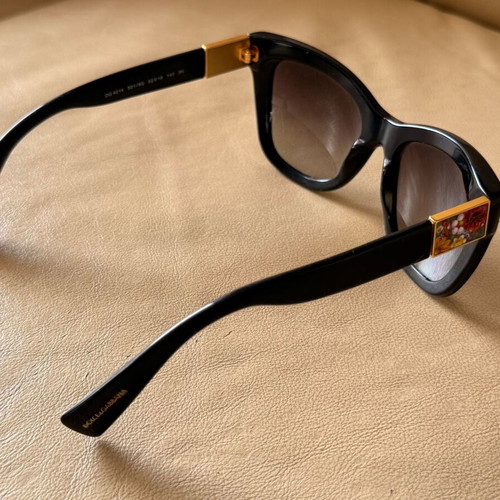 Dolce & Gabbana Mosaico Collection sunglasses like new with case black and gold