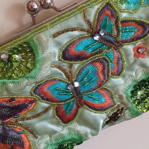 Evening bag with butterfly embroidery like new, multicolor mint