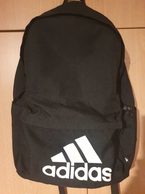 Adidas Черна Раница Като Нова
