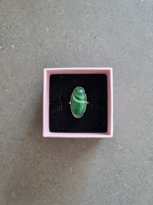 Vintage ring with green oval cut stone