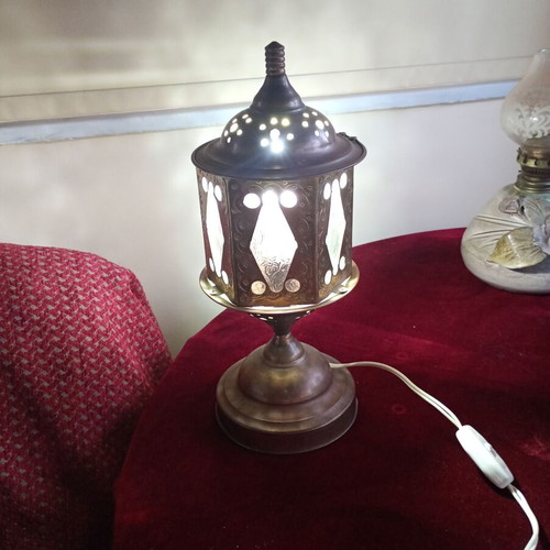 Brass table lamp used, height 0.34 m