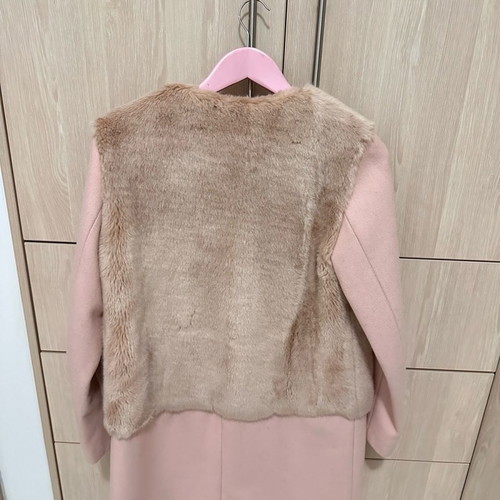 Zara medium coat with fur like new